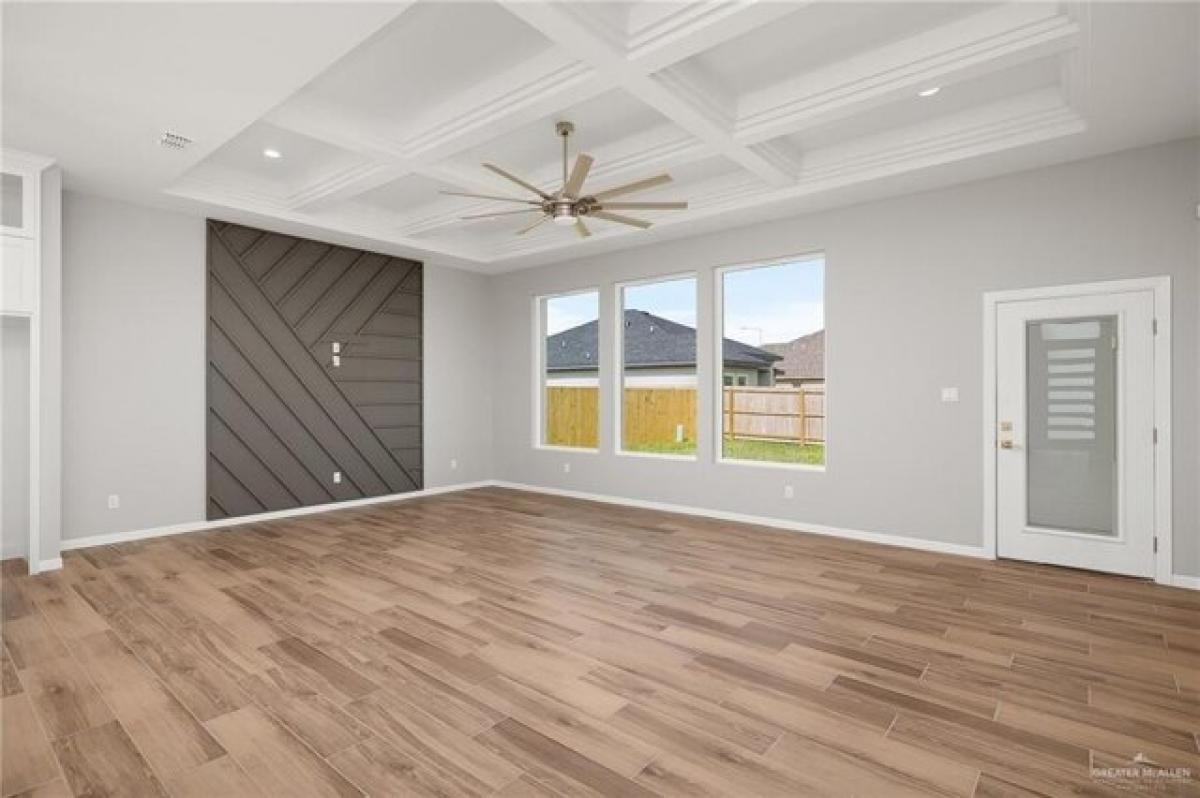 Picture of Home For Sale in Edinburg, Texas, United States