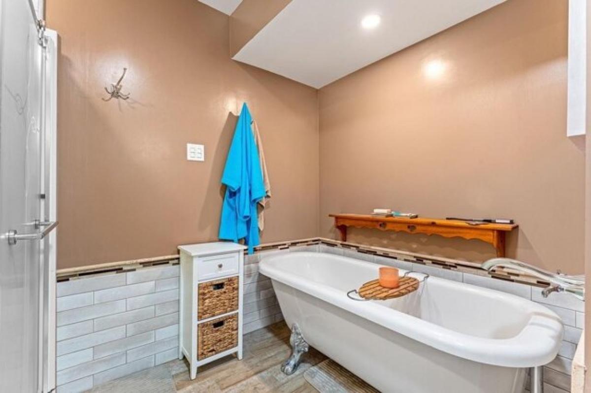 Picture of Home For Sale in Denton, Texas, United States