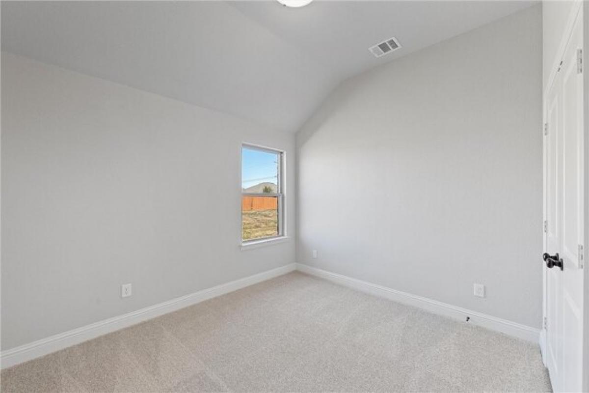 Picture of Home For Sale in Waco, Texas, United States