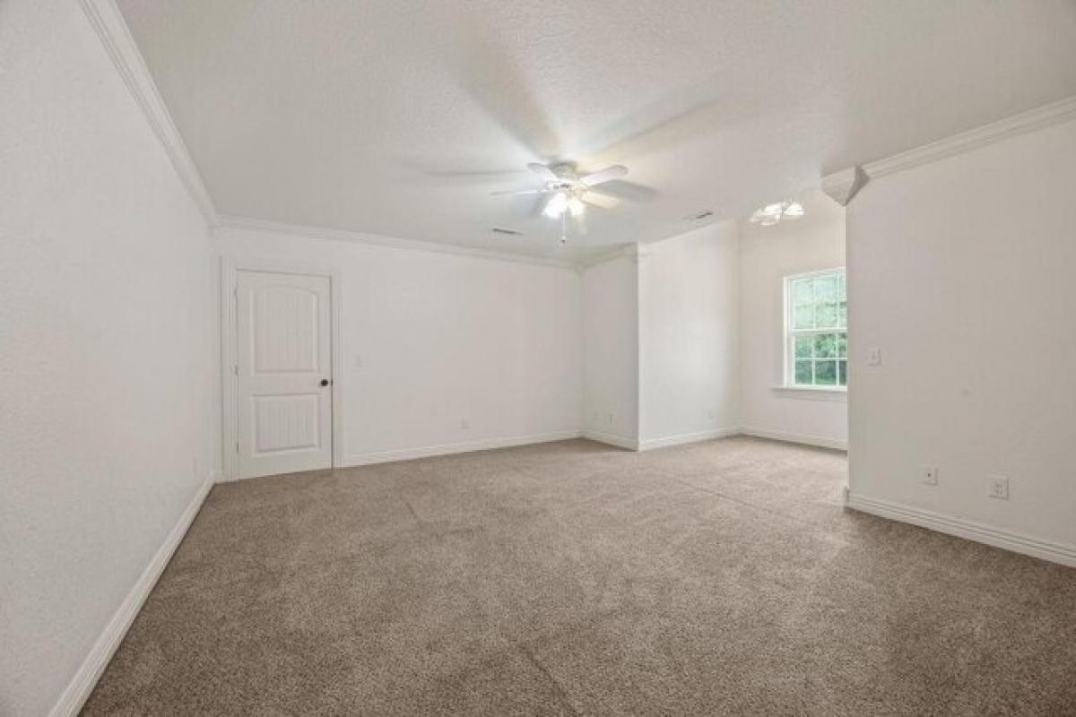 Picture of Home For Sale in Fayetteville, Arkansas, United States