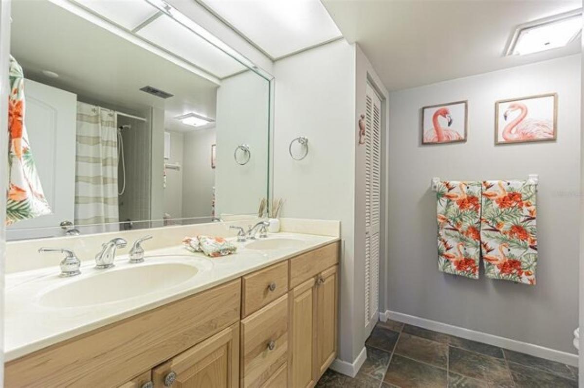 Picture of Home For Sale in Clearwater, Florida, United States