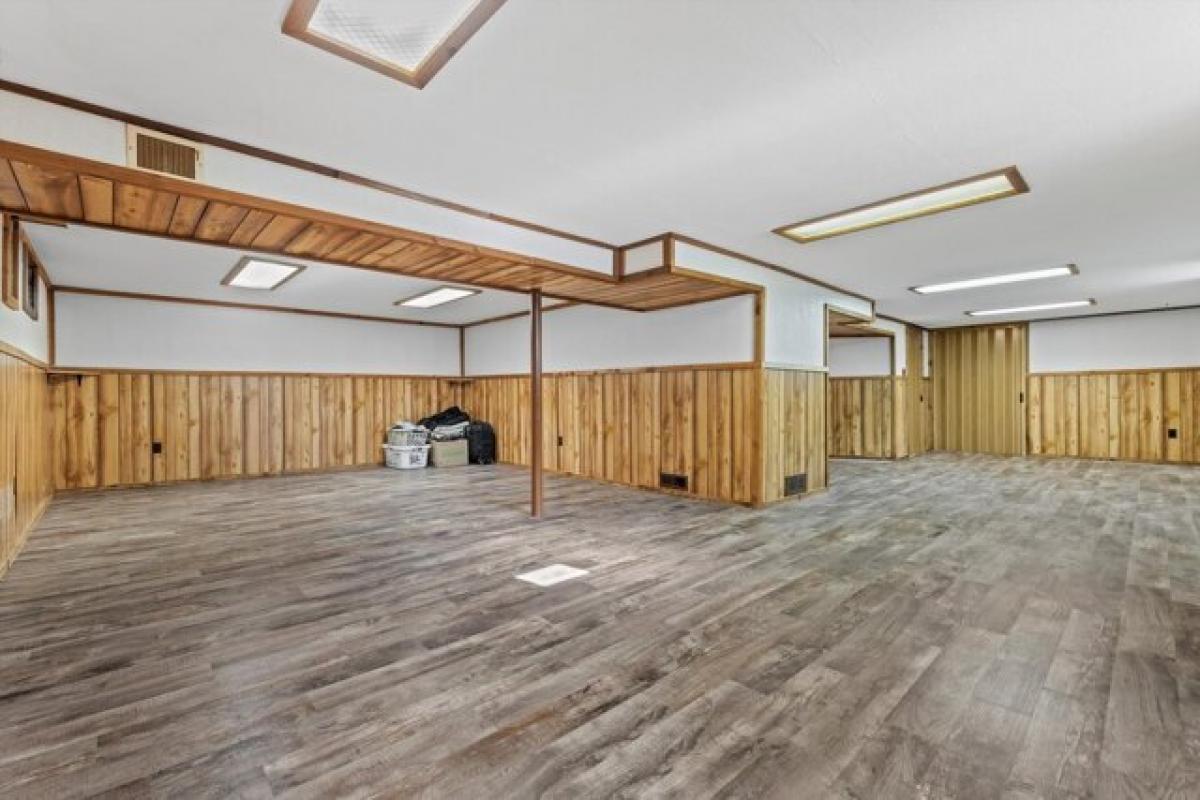 Picture of Home For Sale in Milwaukee, Wisconsin, United States