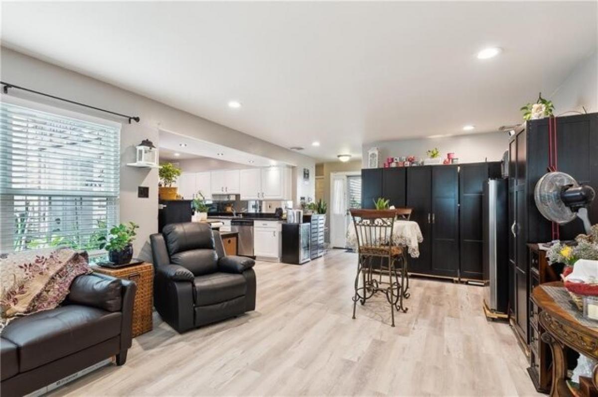 Picture of Home For Sale in Kenner, Louisiana, United States