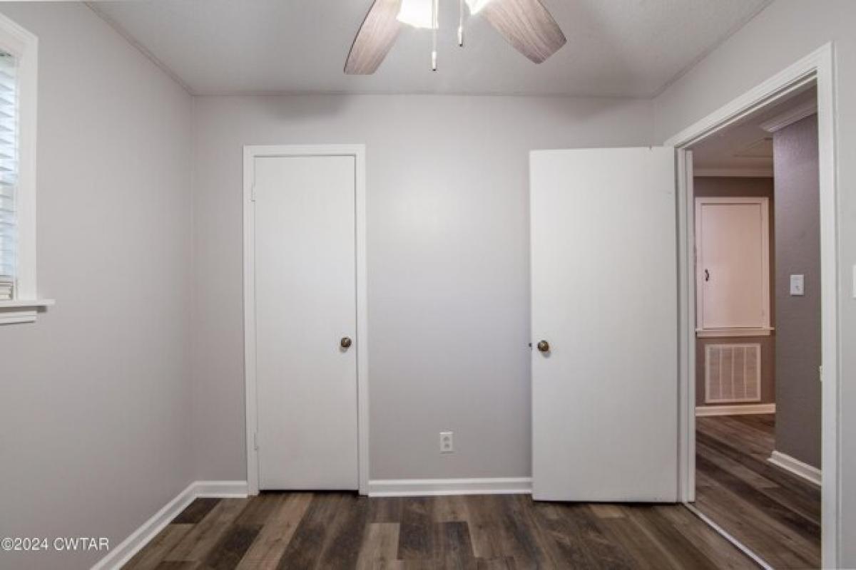 Picture of Home For Sale in Jackson, Tennessee, United States