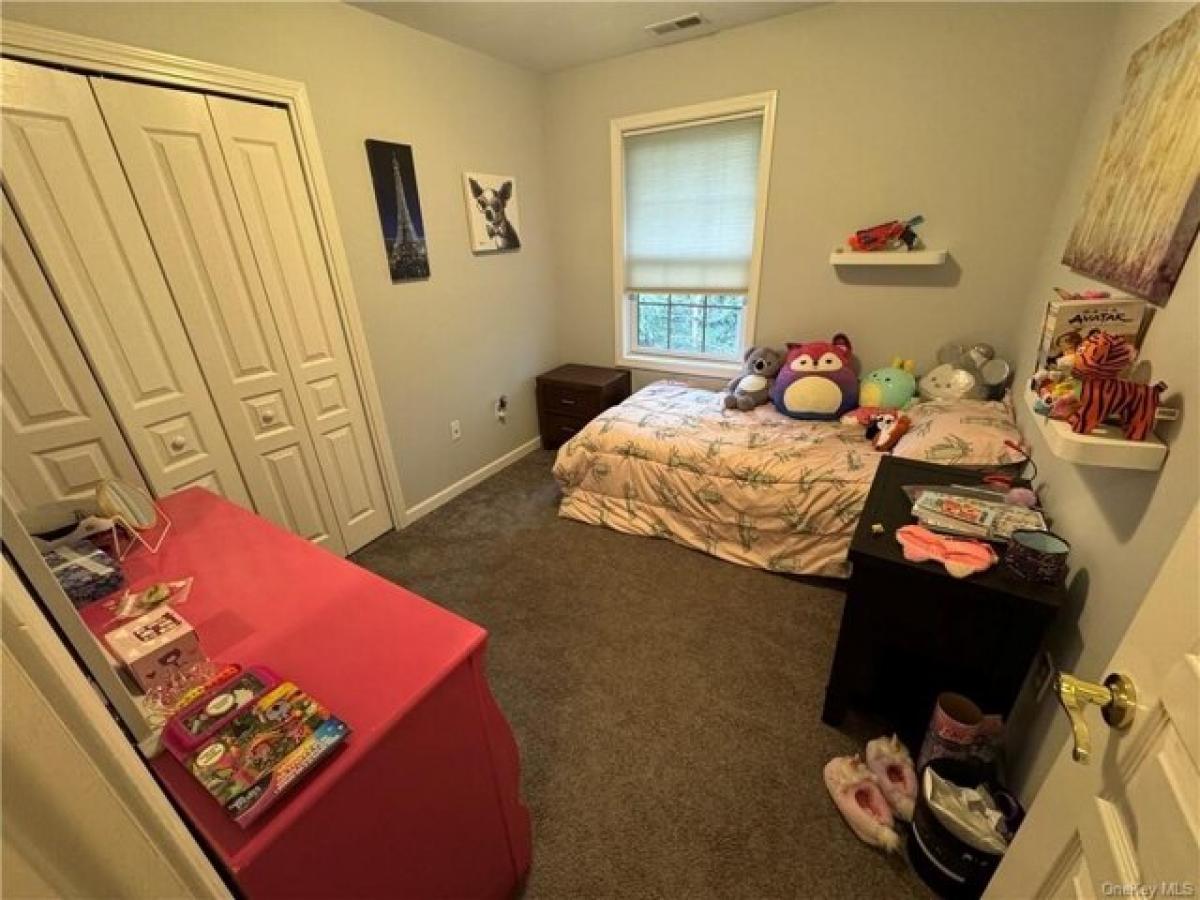 Picture of Home For Sale in Poughkeepsie, New York, United States