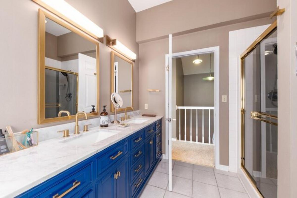 Picture of Home For Sale in Milwaukee, Wisconsin, United States