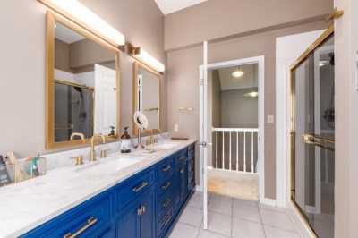 Home For Sale in Milwaukee, Wisconsin