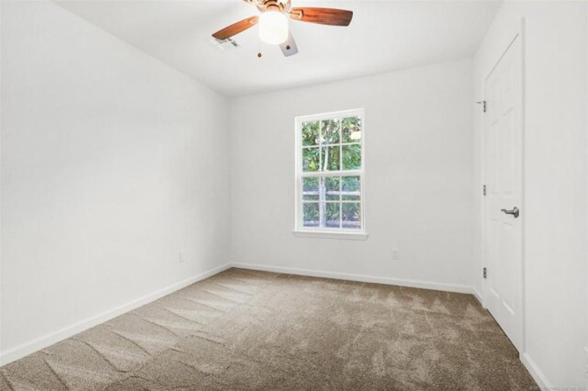 Picture of Home For Sale in Owasso, Oklahoma, United States