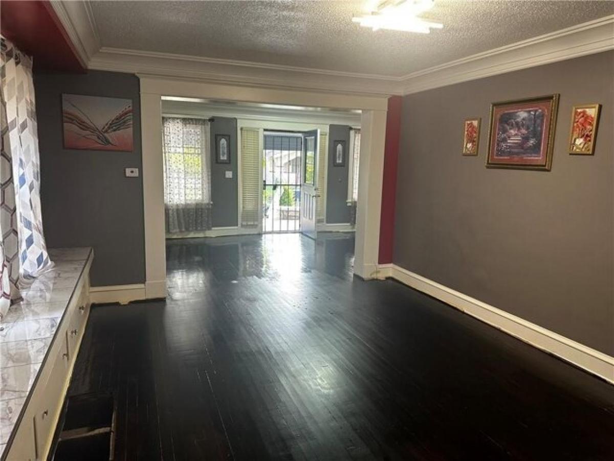 Picture of Home For Sale in Kansas City, Missouri, United States