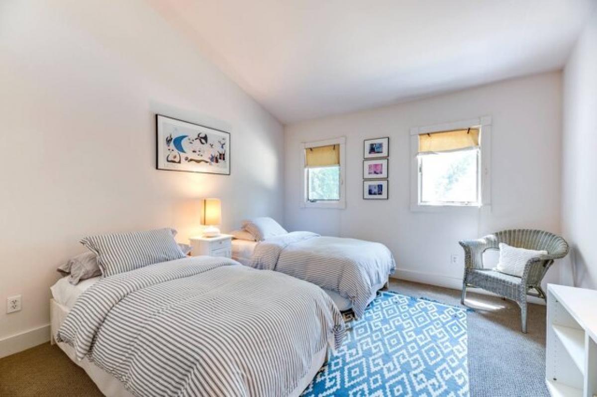 Picture of Home For Rent in Southampton, New York, United States