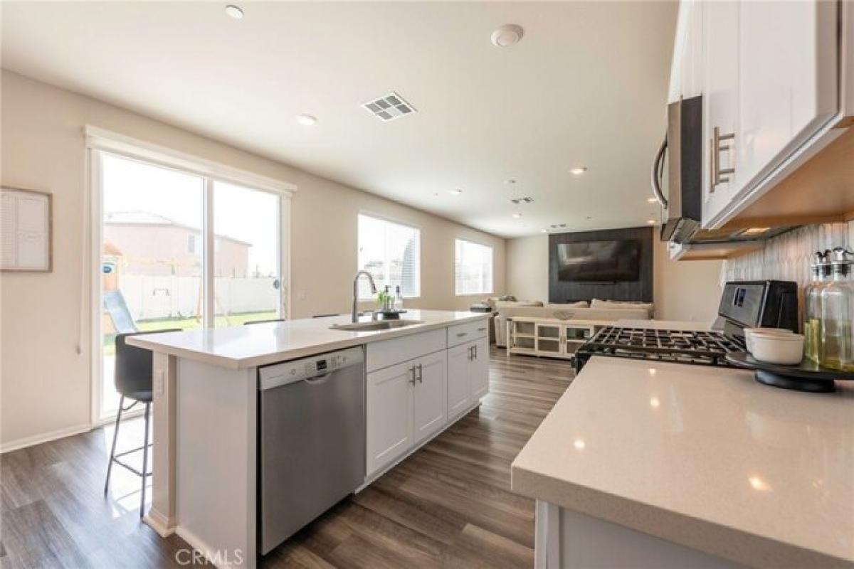 Picture of Home For Sale in Riverside, California, United States