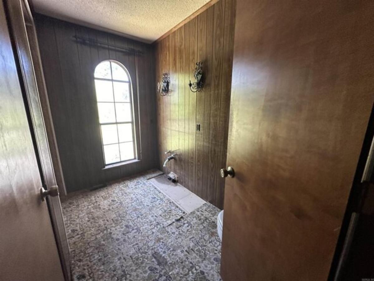 Picture of Home For Sale in Conway, Arkansas, United States