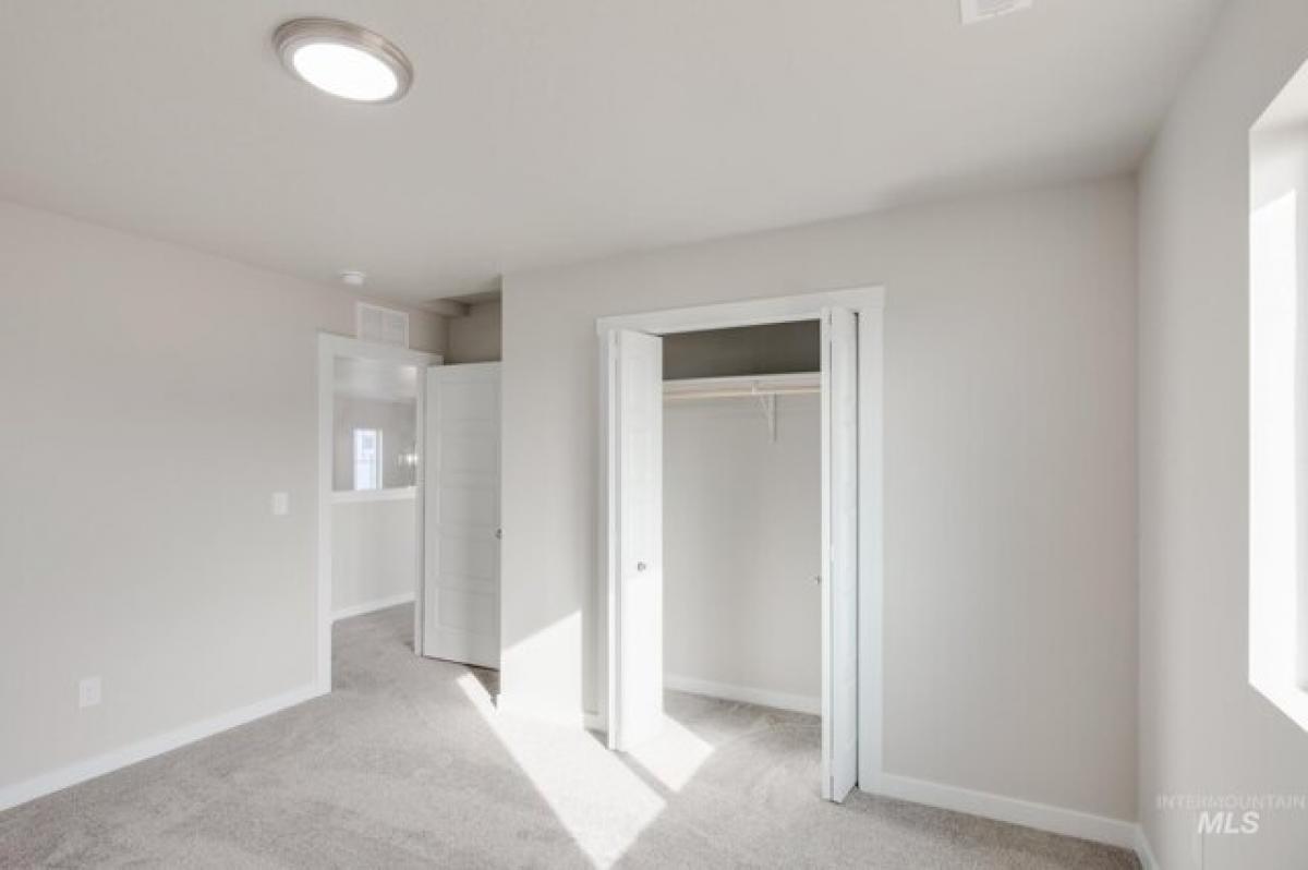 Picture of Home For Sale in Nampa, Idaho, United States