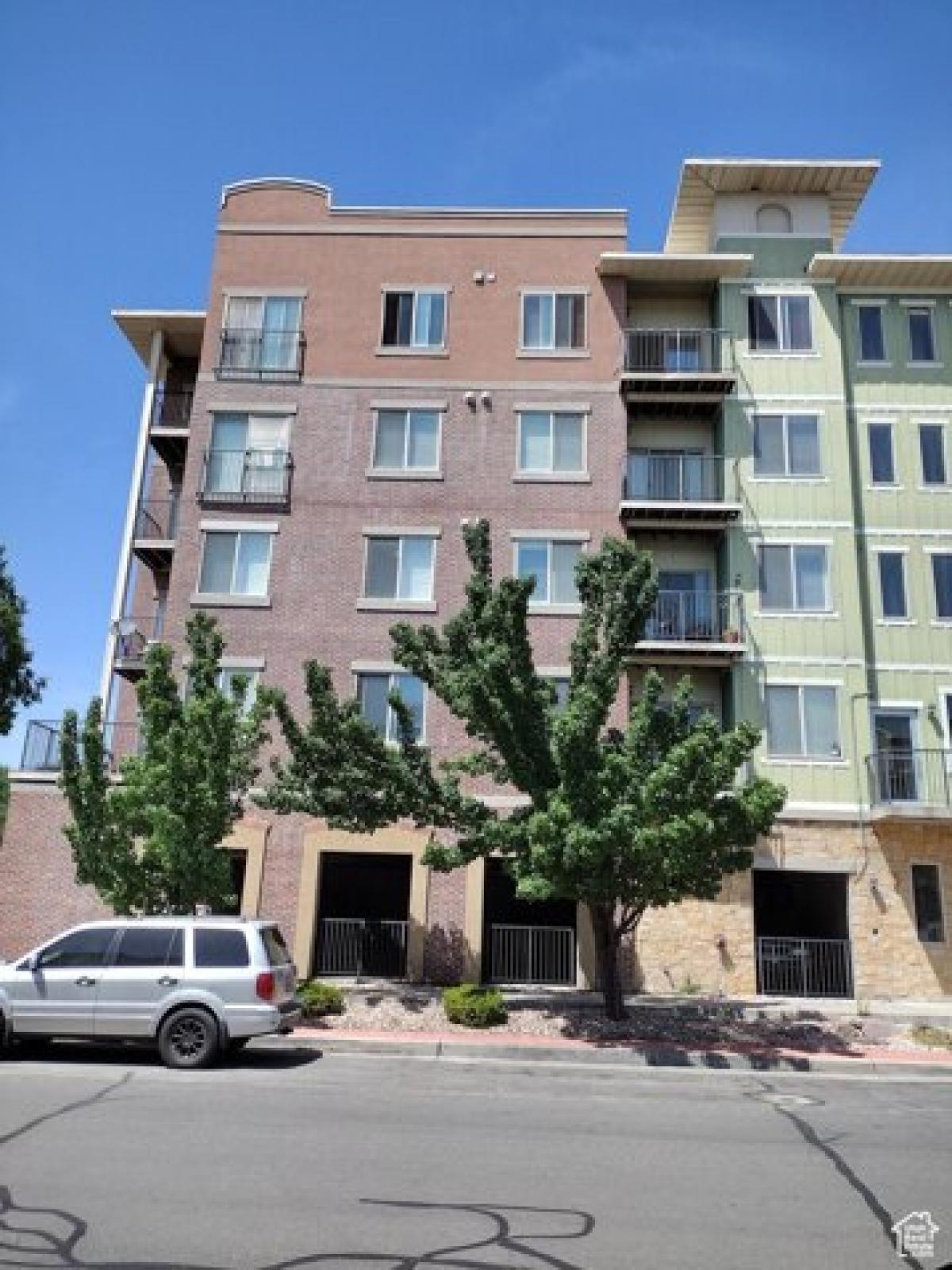 Picture of Home For Sale in Sandy, Utah, United States