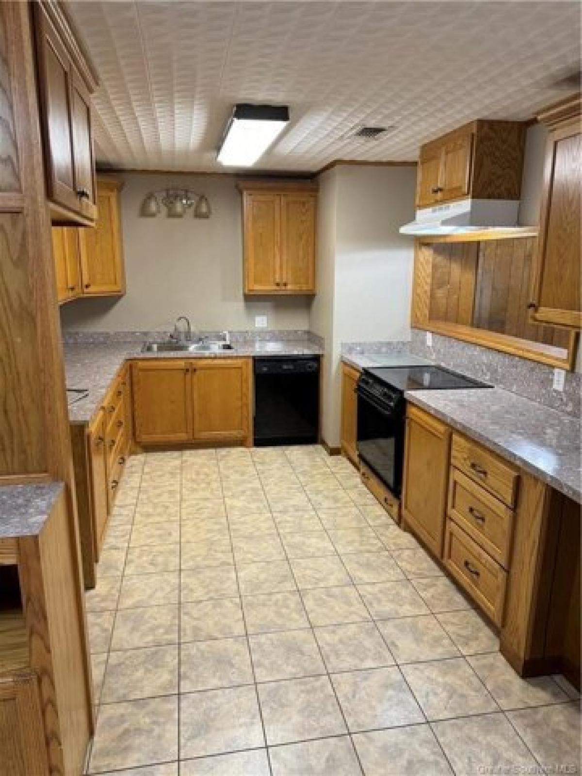 Picture of Home For Sale in Lake Charles, Louisiana, United States