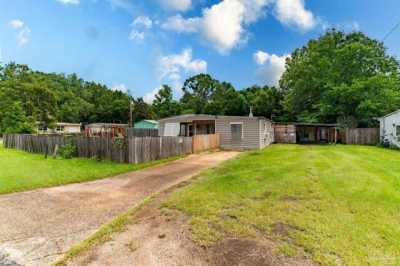 Home For Sale in Milton, Florida
