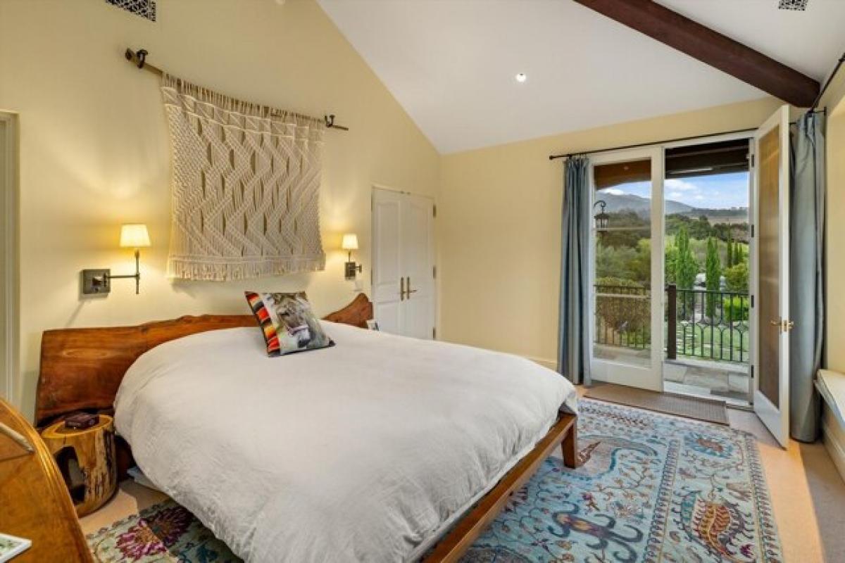 Picture of Home For Sale in Montecito, California, United States