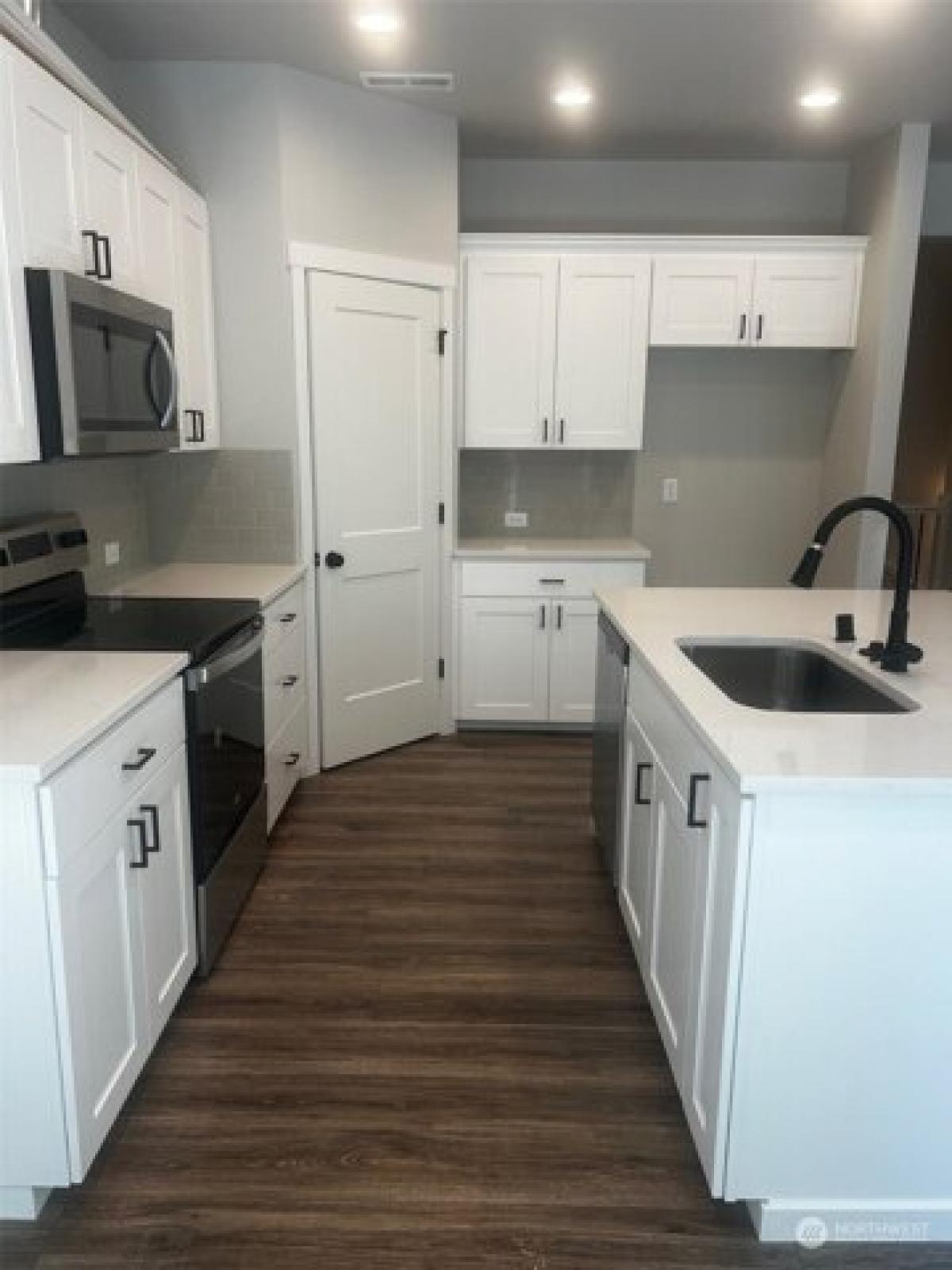 Picture of Home For Sale in Puyallup, Washington, United States