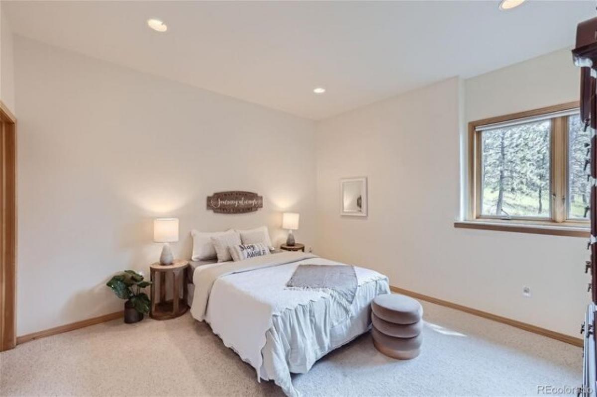 Picture of Home For Sale in Golden, Colorado, United States