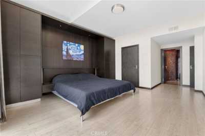 Home For Sale in Sherman Oaks, California