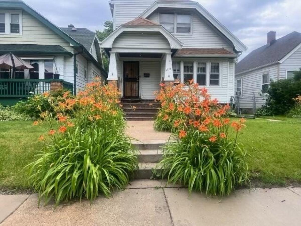Picture of Home For Sale in Milwaukee, Wisconsin, United States