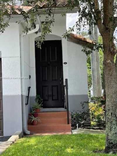 Home For Sale in Sunrise, Florida