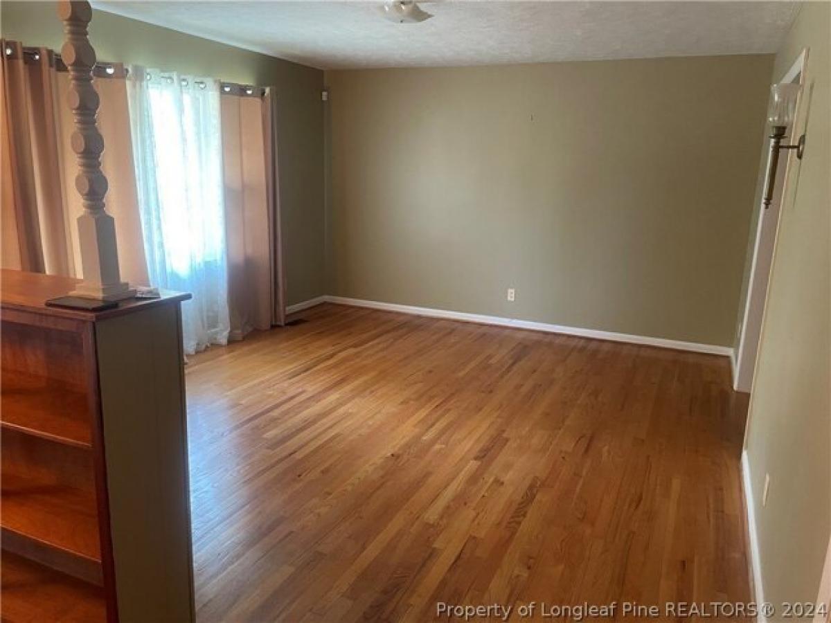 Picture of Home For Sale in Fayetteville, North Carolina, United States