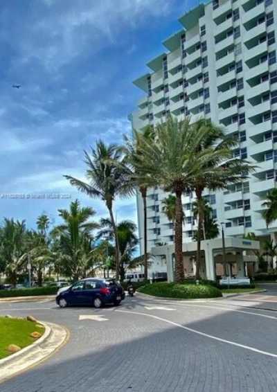 Home For Rent in Miami Beach, Florida
