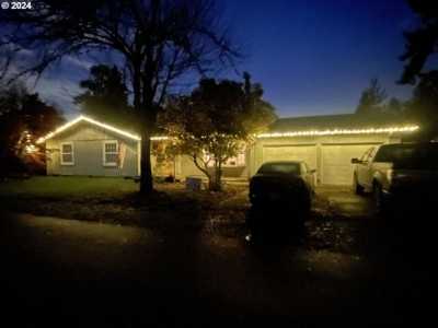 Home For Sale in Salem, Oregon