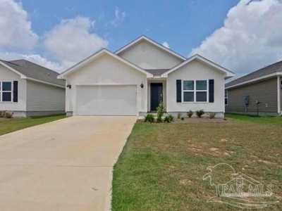 Home For Rent in Pensacola, Florida
