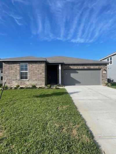 Home For Sale in Willis, Texas