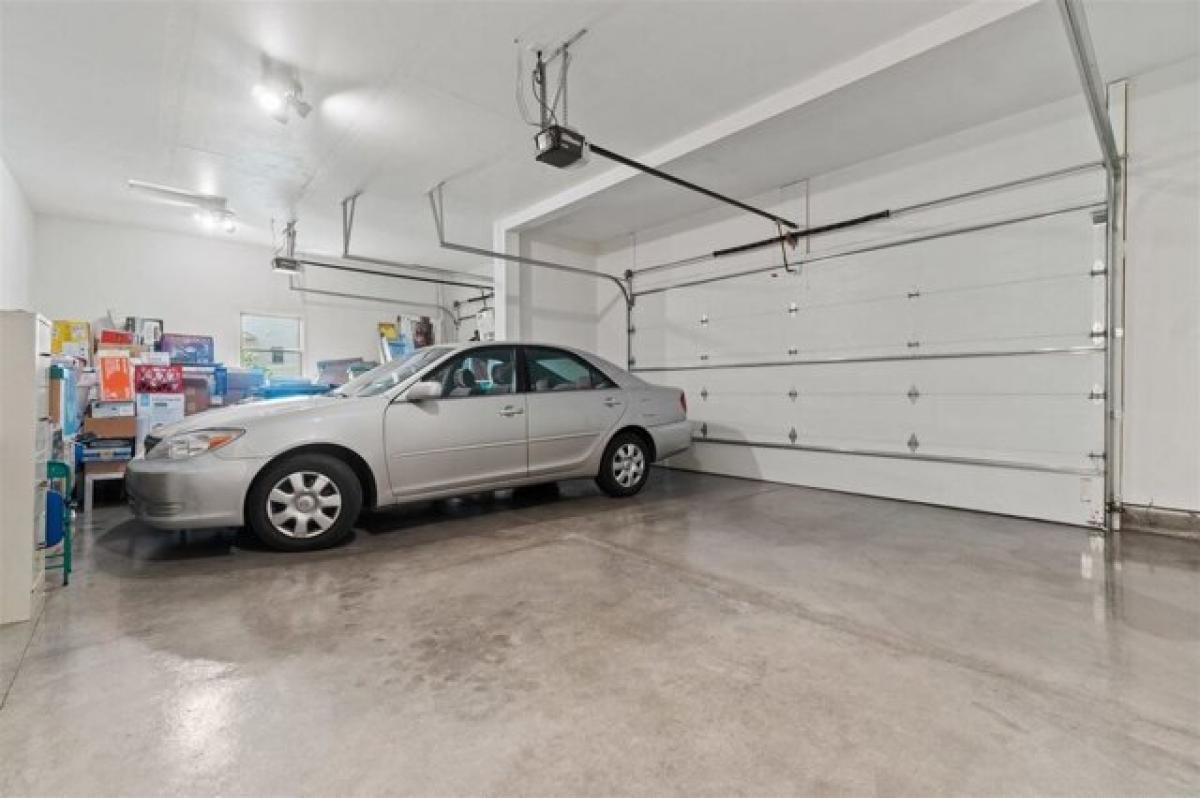 Picture of Home For Sale in Iowa City, Iowa, United States