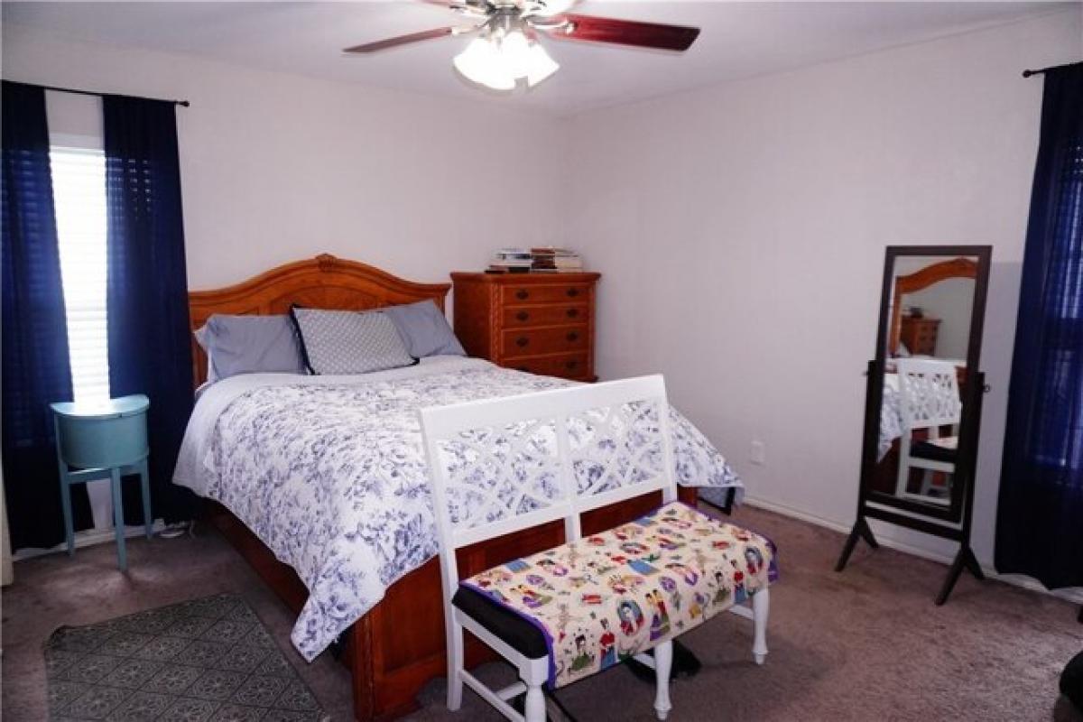 Picture of Home For Sale in Corpus Christi, Texas, United States