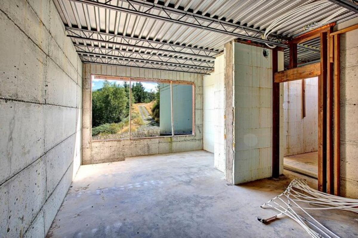 Picture of Home For Sale in Enumclaw, Washington, United States