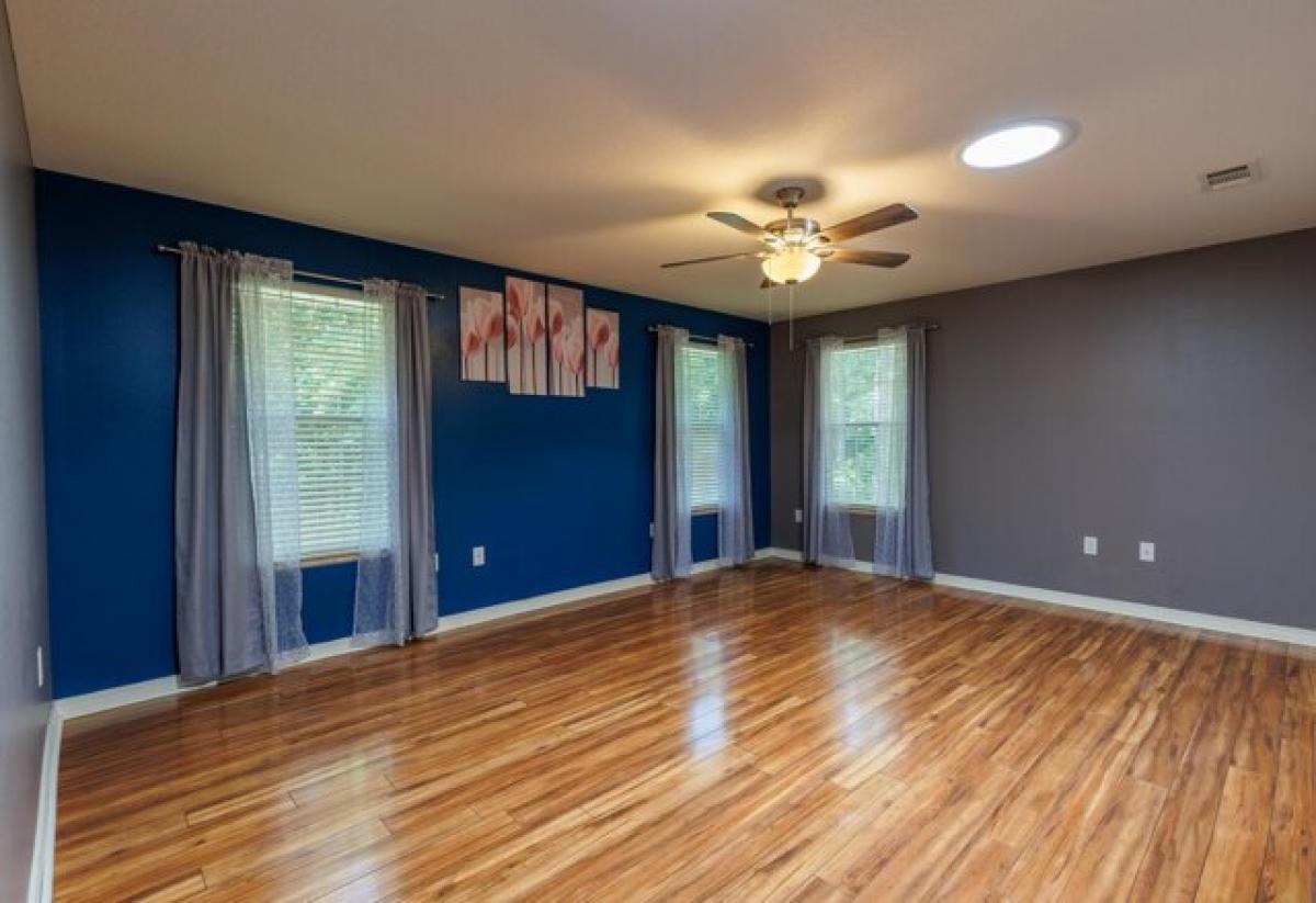 Picture of Home For Sale in Niceville, Florida, United States