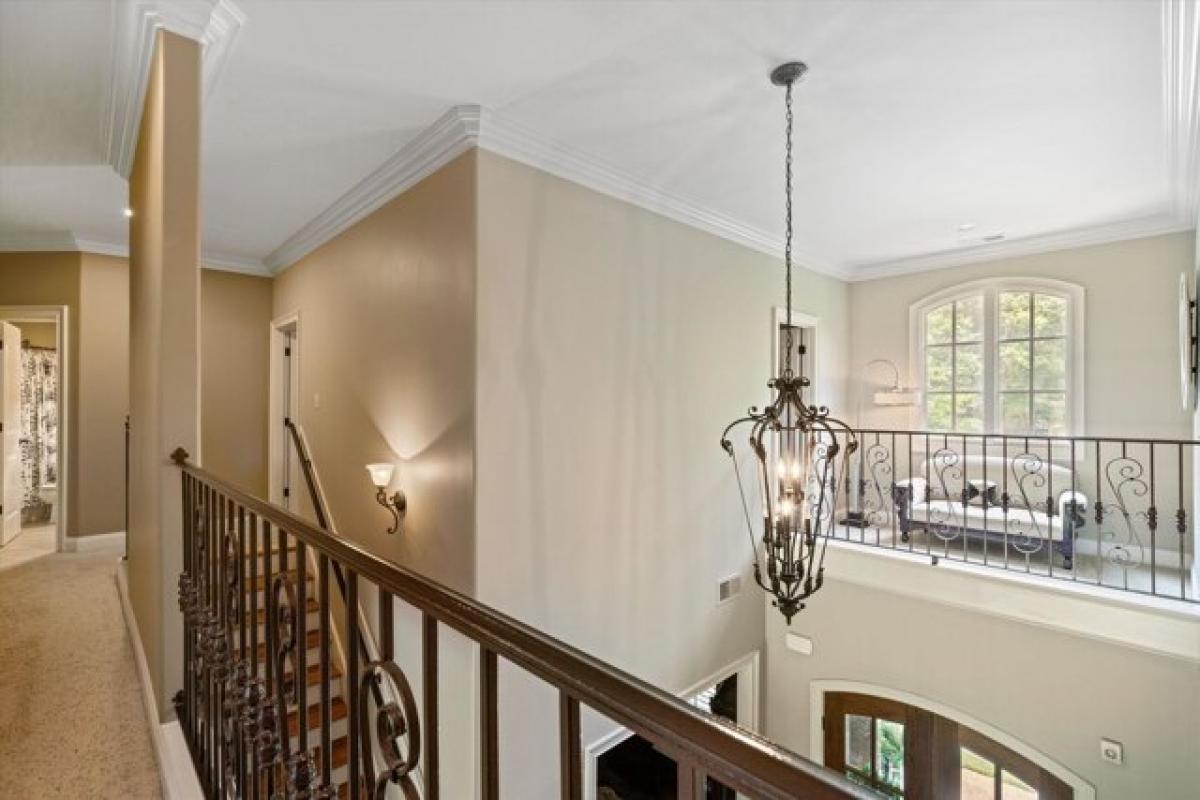 Picture of Home For Sale in Eads, Tennessee, United States