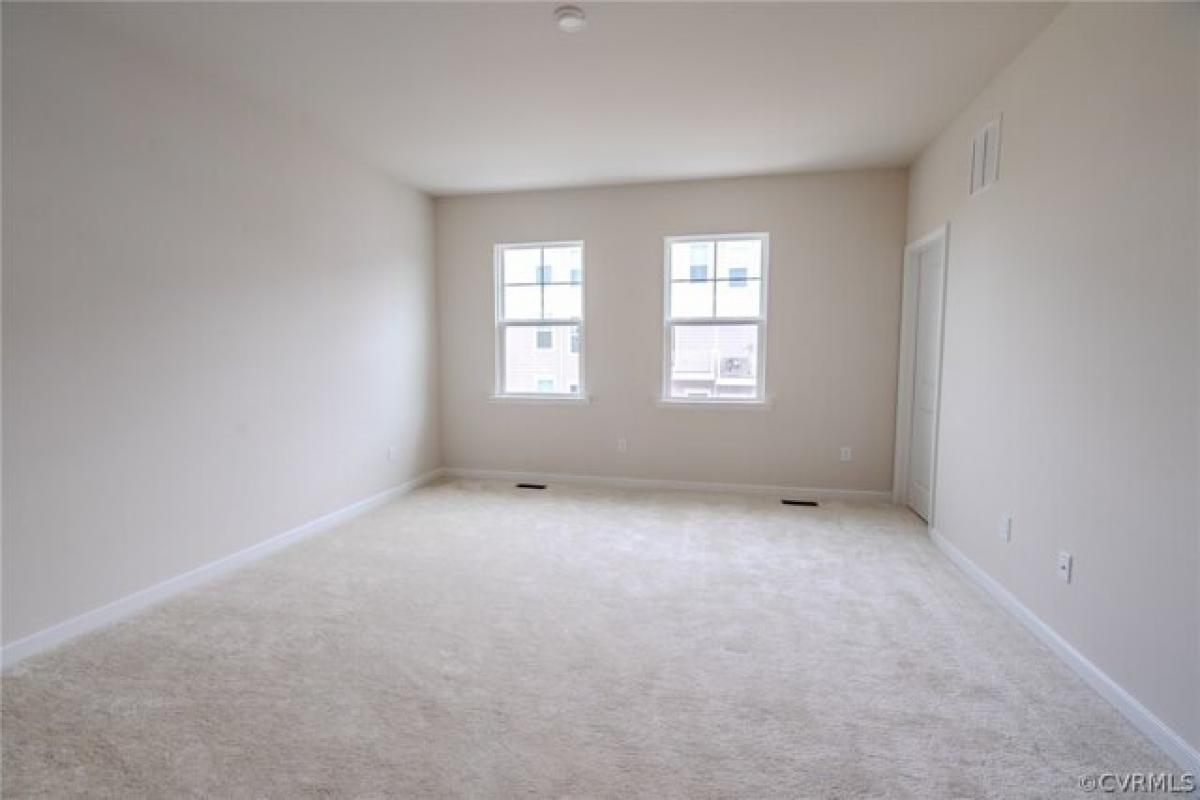 Picture of Home For Sale in Chesterfield, Virginia, United States