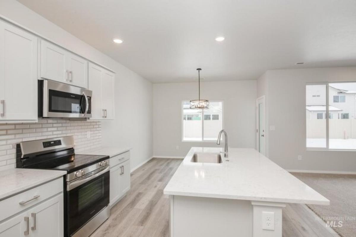 Picture of Home For Sale in Kuna, Idaho, United States