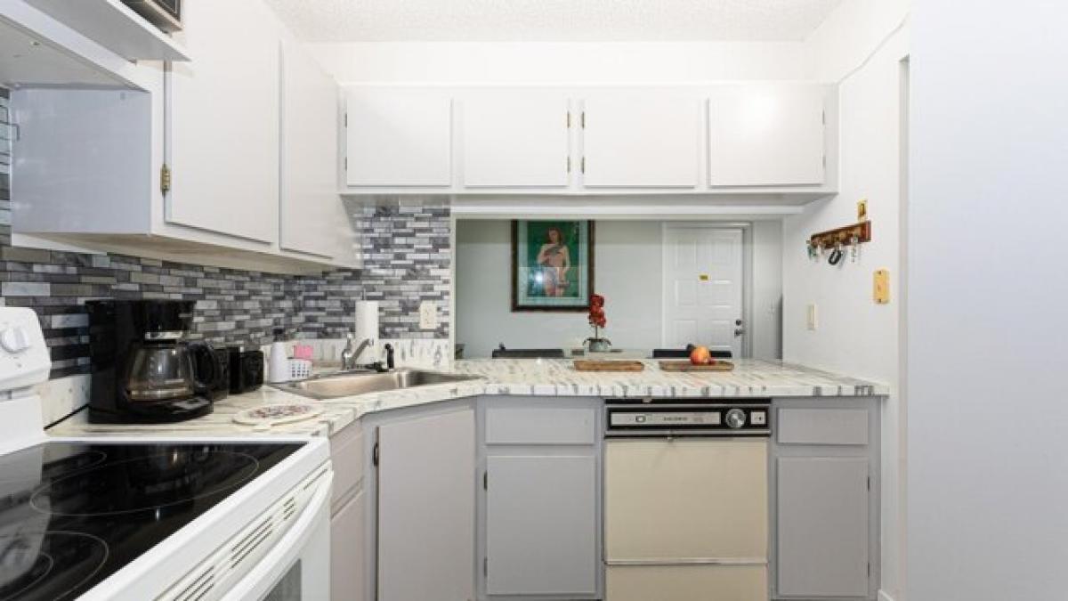 Picture of Home For Sale in Greenacres, Florida, United States