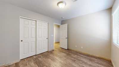 Home For Sale in Surprise, Arizona