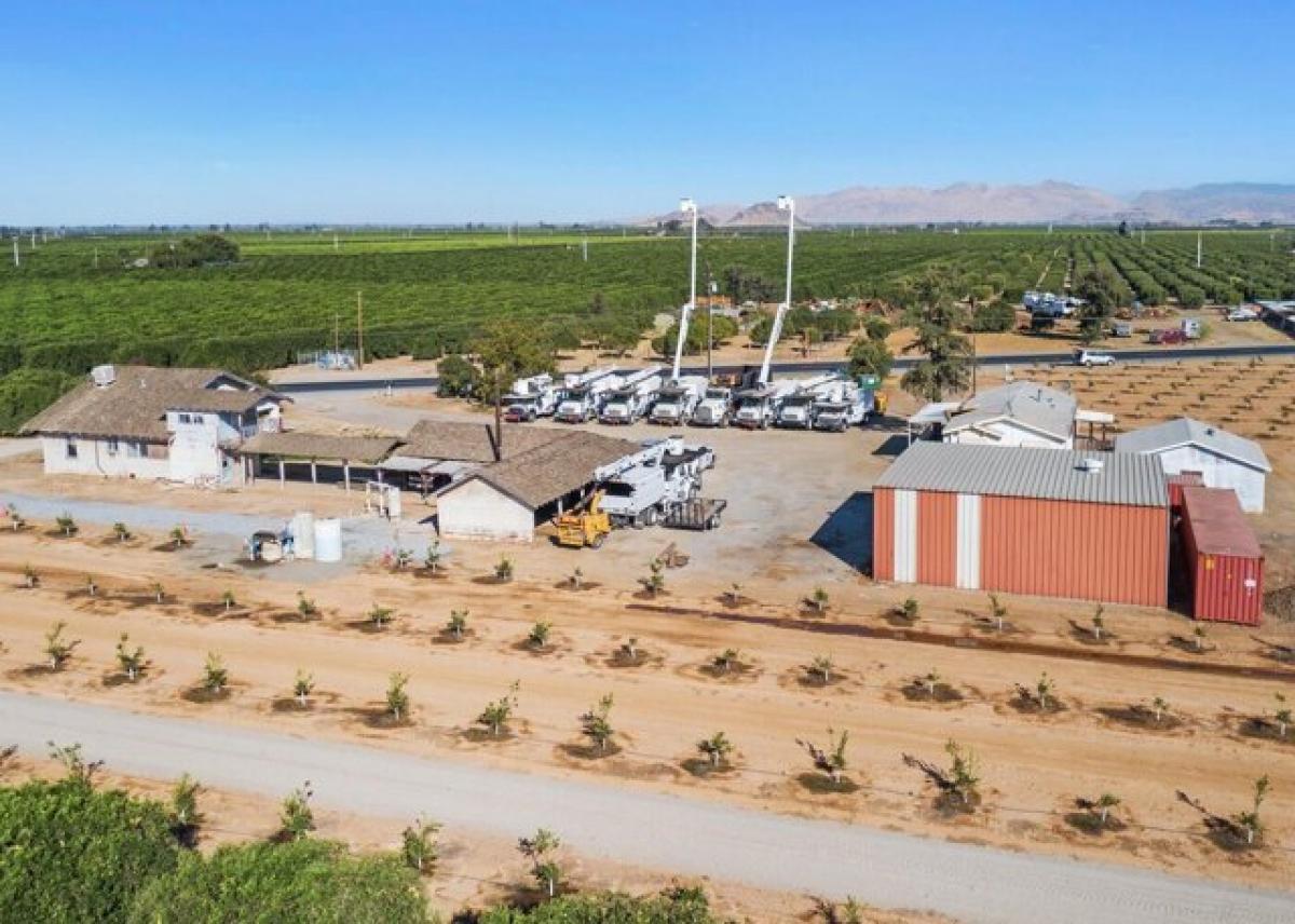 Picture of Home For Sale in Visalia, California, United States