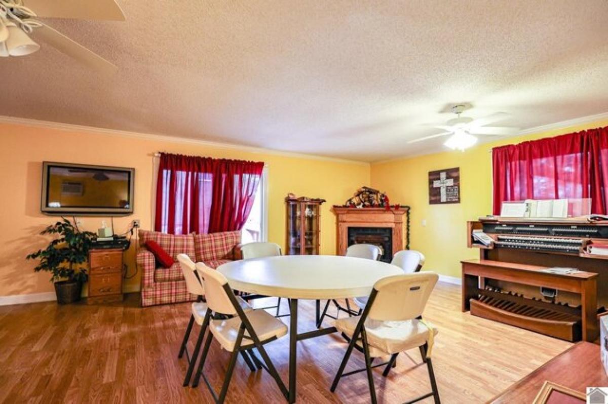 Picture of Home For Sale in Paducah, Kentucky, United States