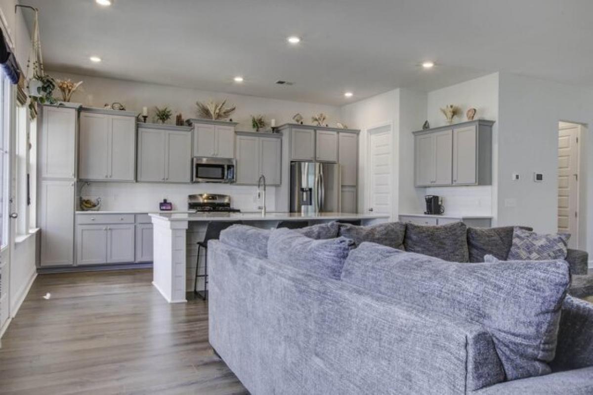 Picture of Home For Sale in Summerville, South Carolina, United States