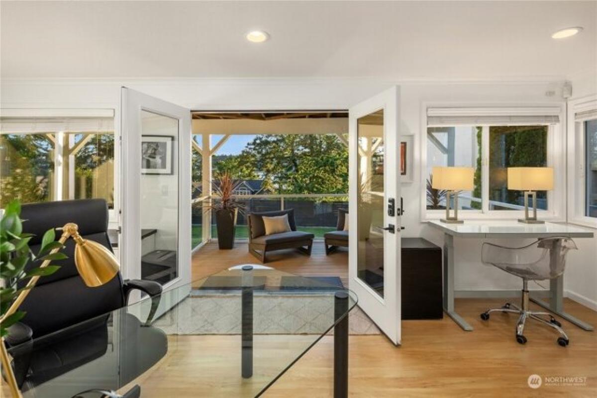 Picture of Home For Sale in Sammamish, Washington, United States