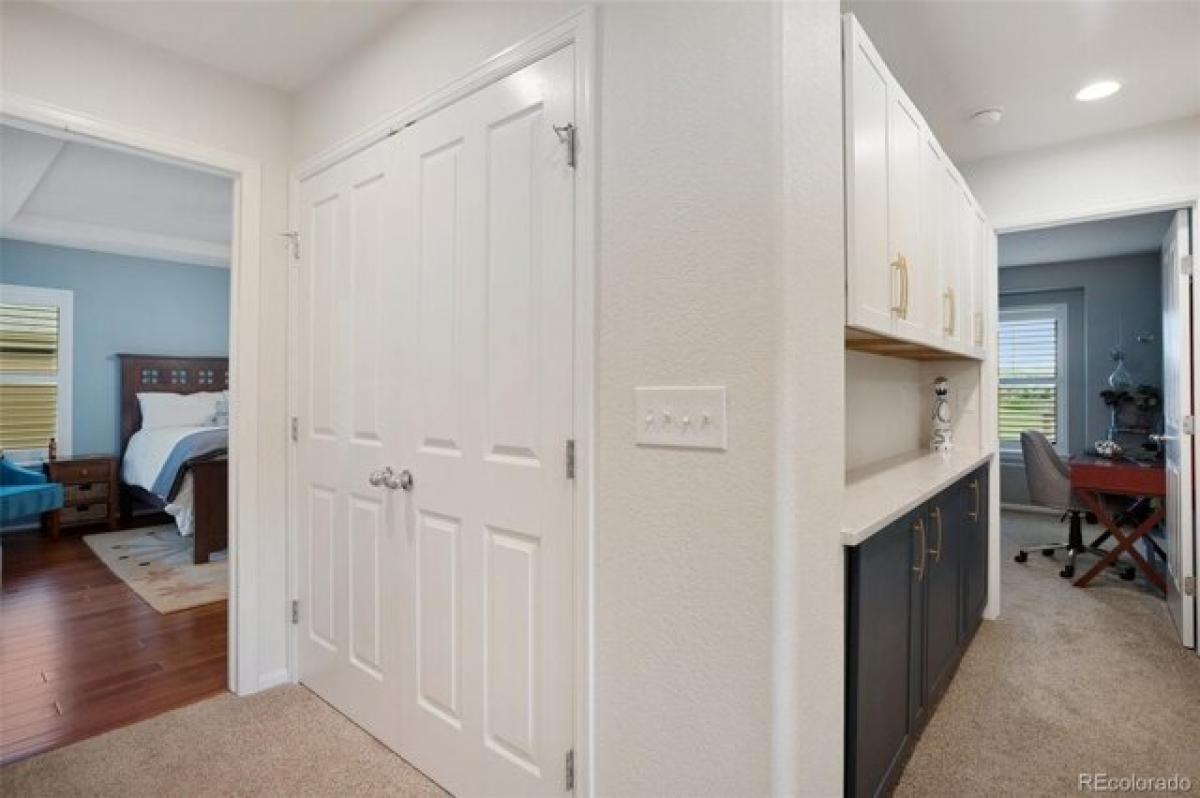 Picture of Home For Sale in Highlands Ranch, Colorado, United States