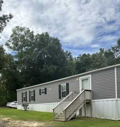 Home For Sale in Defuniak Springs, Florida