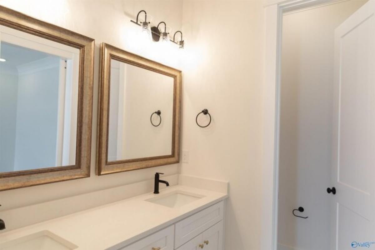 Picture of Home For Sale in Madison, Alabama, United States