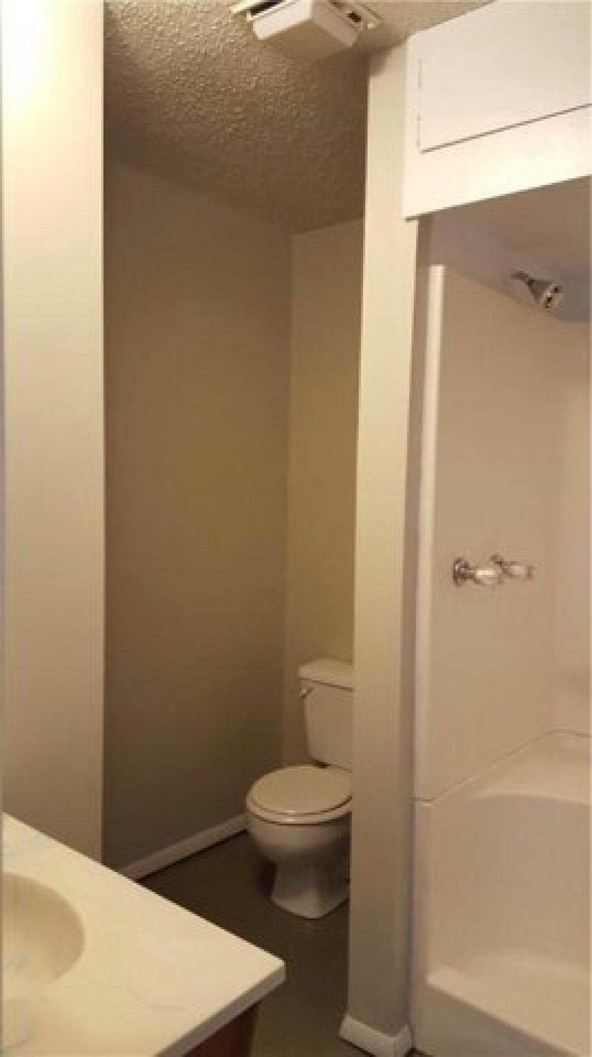 Picture of Home For Sale in Springdale, Arkansas, United States