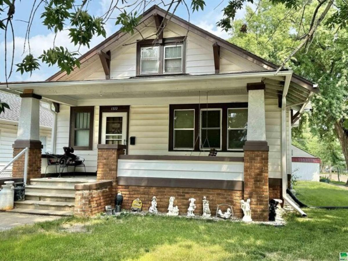 Picture of Home For Sale in Sioux City, Iowa, United States