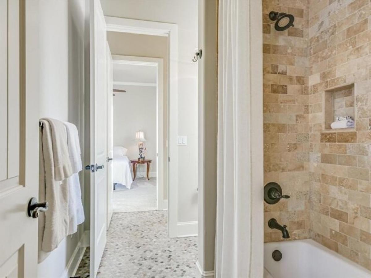 Picture of Home For Sale in Georgetown, Texas, United States